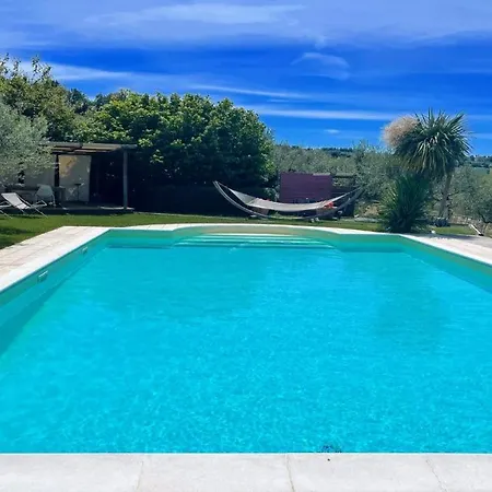 Sole Vino - Sensational Holiday Venue - Central Location - Sleeps 15 *