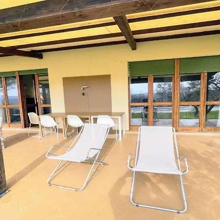 Villa Sole Vino - Sensational Holiday Venue - Central Location - Sleeps 15