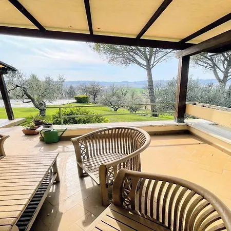 Sole Vino - Sensational Holiday Venue - Central Location - Sleeps 15 *