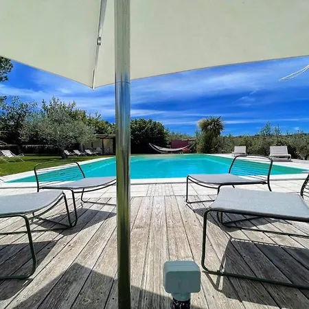 Sole Vino - Sensational Holiday Venue - Central Location - Sleeps 15 Villa