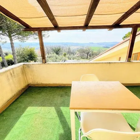 Villa Sole Vino - Sensational Holiday Venue - Central Location - Sleeps 15