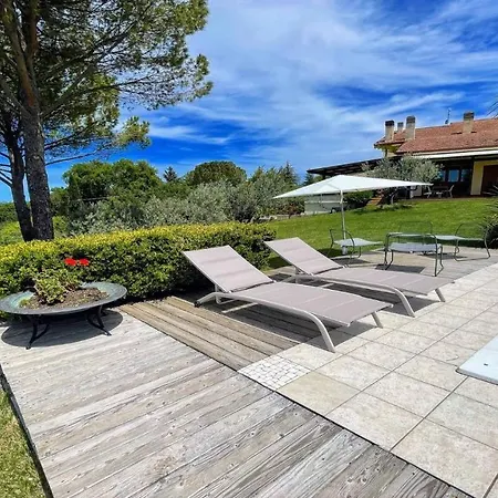 Sole Vino - Sensational Holiday Venue - Central Location - Sleeps 15 Villa Belvedere (Perugia)