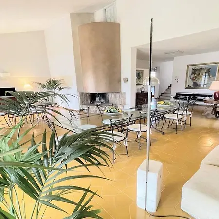 Sole Vino - Sensational Holiday Venue - Central Location - Sleeps 15 Villa Belvedere (Perugia)