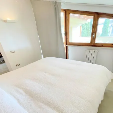 Sole Vino - Sensational Holiday Venue - Central Location - Sleeps 15 Villa