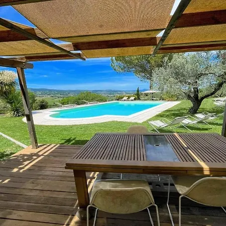 Sole Vino - Sensational Holiday Venue - Central Location - Sleeps 15