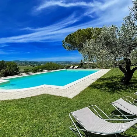Villa Sole Vino - Sensational Holiday Venue - Central Location - Sleeps 15 Belvedere (Perugia)