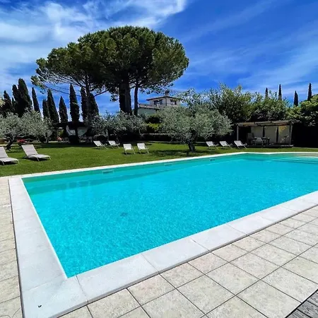 Villa Sole Vino - Sensational Holiday Venue - Central Location - Sleeps 15 Belvedere (Perugia)