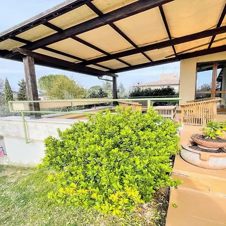 Sole Vino - Sensational Holiday Venue - Central Location - Sleeps 15 *