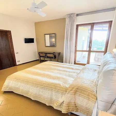 Sole Vino - Sensational Holiday Venue - Central Location - Sleeps 15 Belvedere (Perugia)