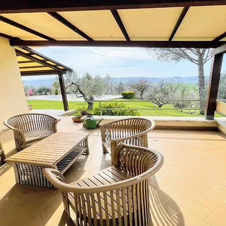 Sole Vino - Sensational Holiday Venue - Central Location - Sleeps 15 Villa Belvedere (Perugia)